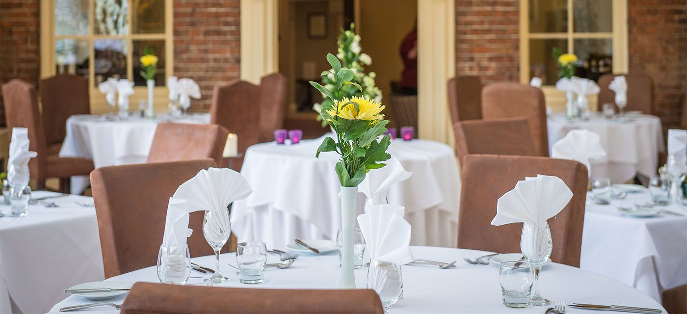 Hadley-Park-restaurant-table